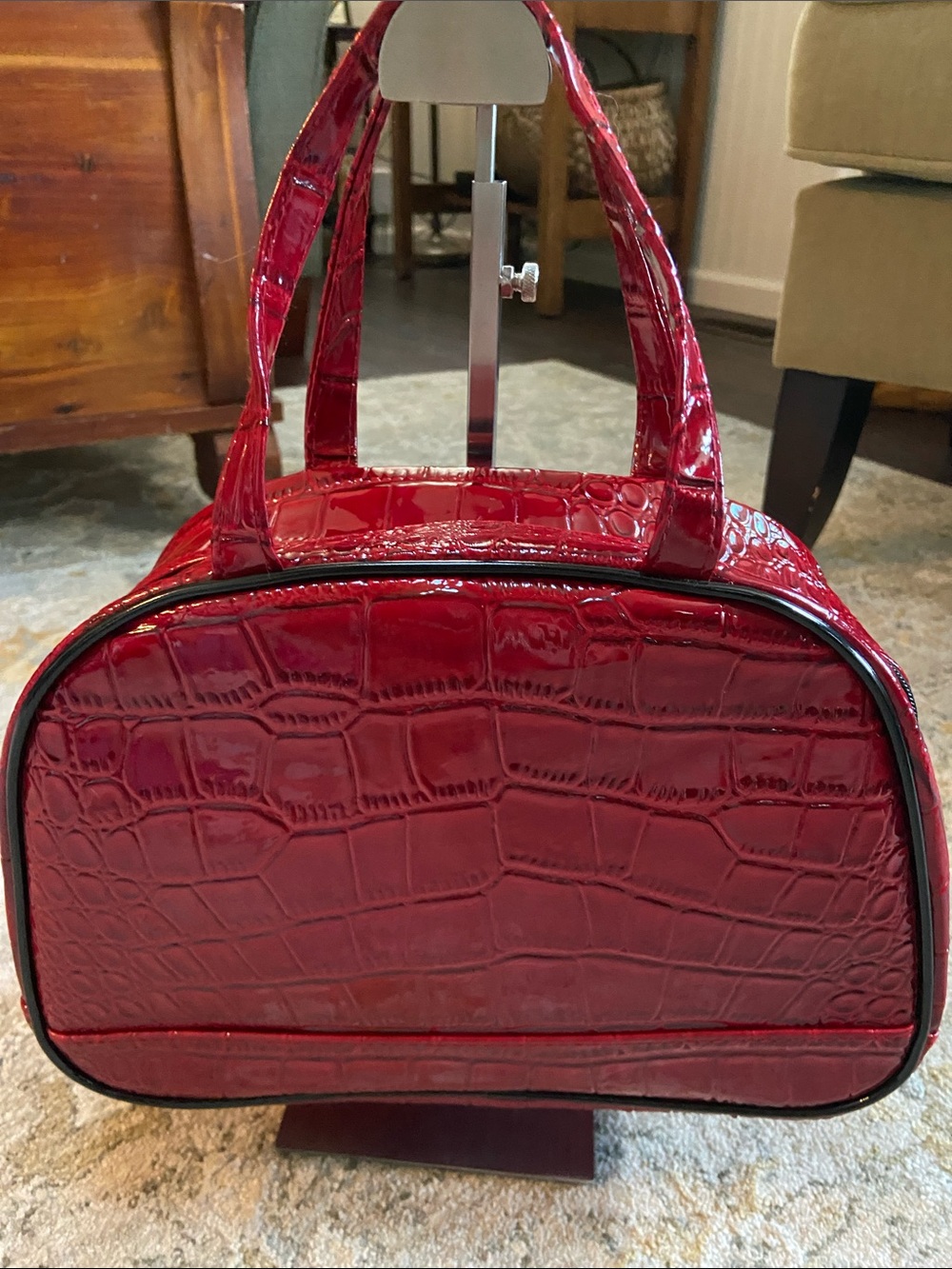 Elizabeth Arden Red Croc-Embossed Patent Cosmetic Bag